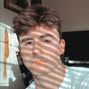 Meet your Posher, Max